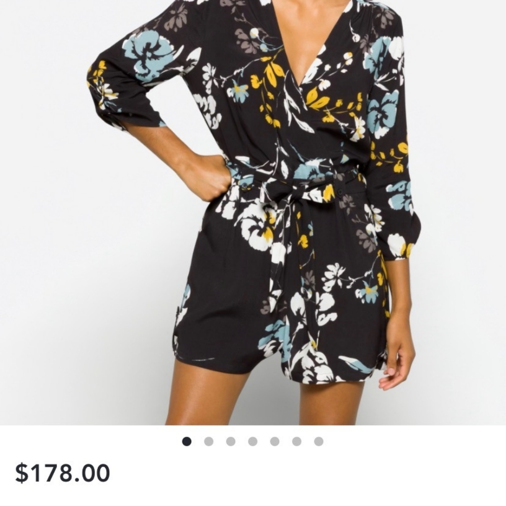 Brand new Yumi Kim tie waste shorts romper size Med.